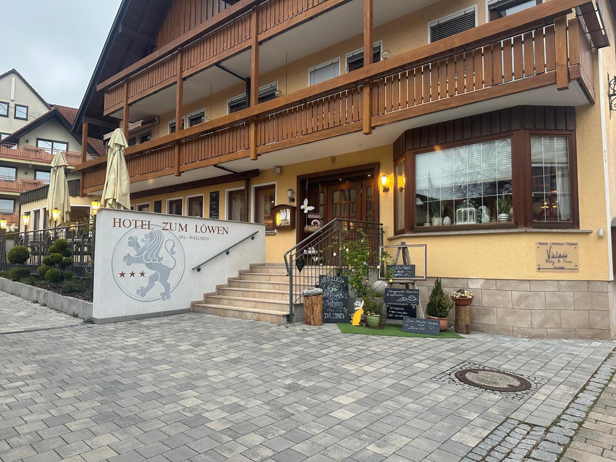 Gasthof - Hotel Zum Löwen Schwabthal Exterior foto